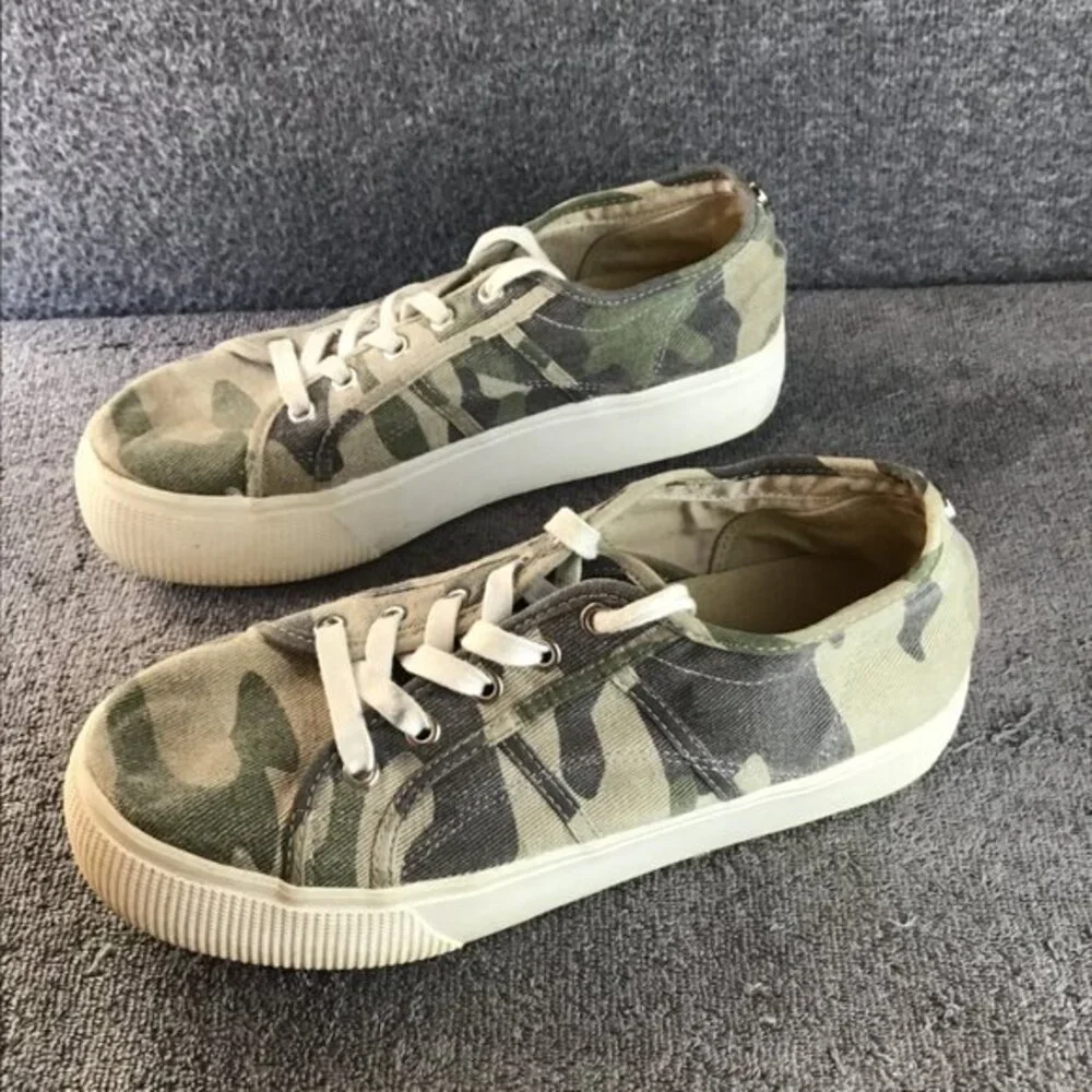 Steve Madden steve madden